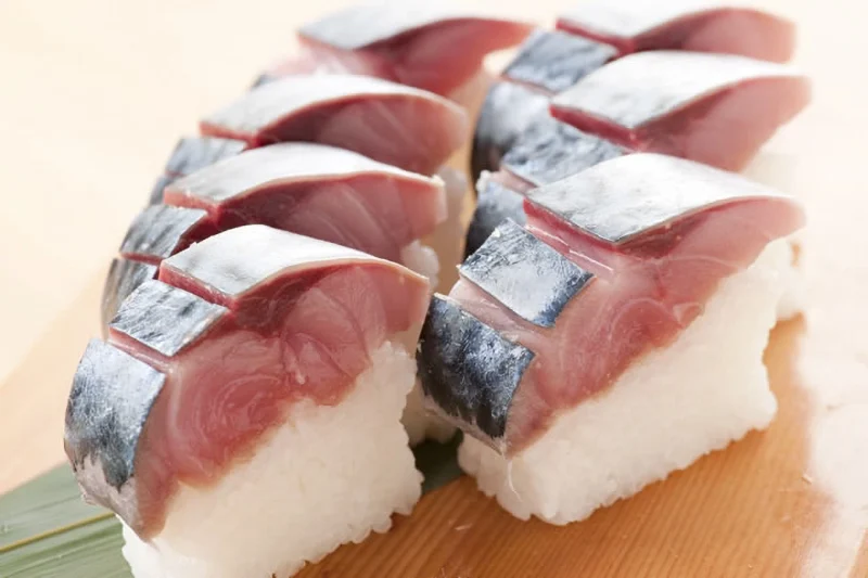 〆鯖の一本棒寿司